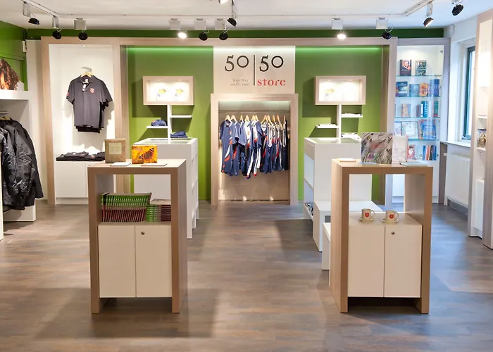 ホテル 50|50 Belmont エーデ